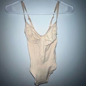 SKIMS Seamless Sculpt Thong Bodysuit - Medium